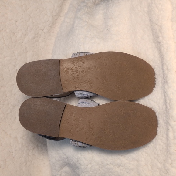 Frye Leather Evie Whipstich ankle strap two band sandals - Picture 8 of 11